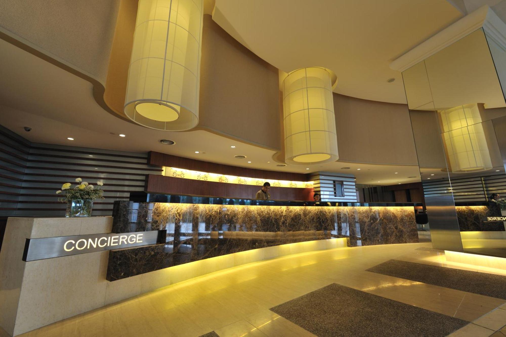Bangi Resort Hotel Bandar Baru Bangi Esterno foto